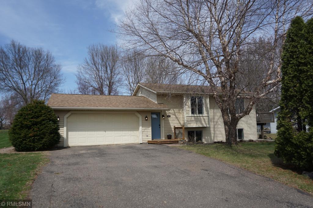 325 Hillside Circle - Photo 1