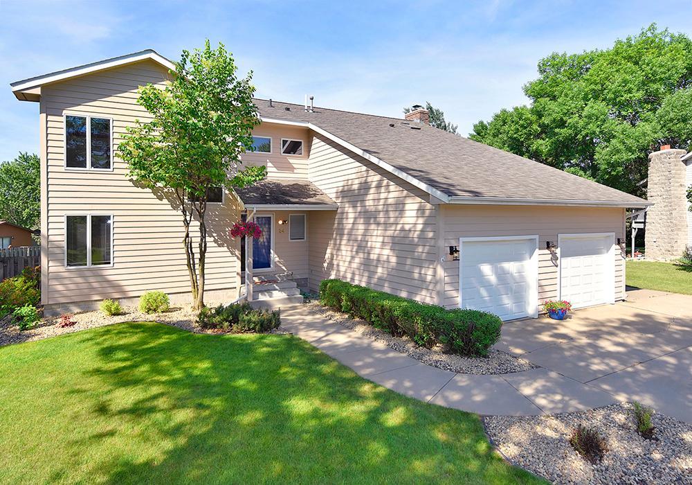 24 Crestview Bay - Photo 1