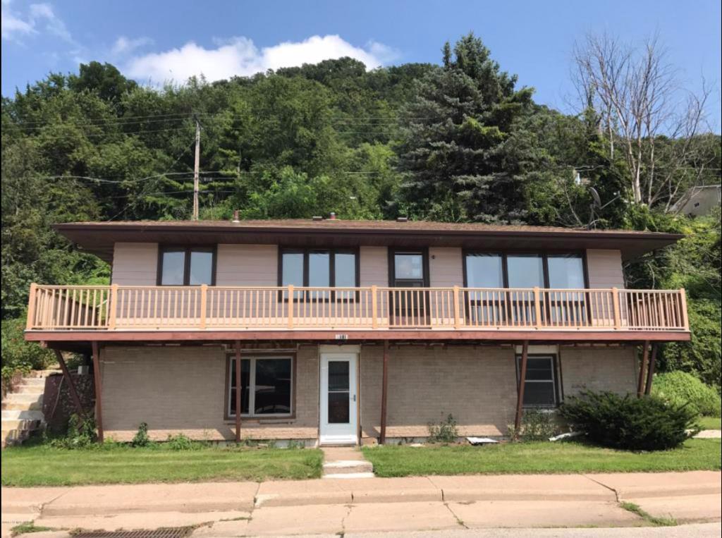 811 Main Street - Photo 1