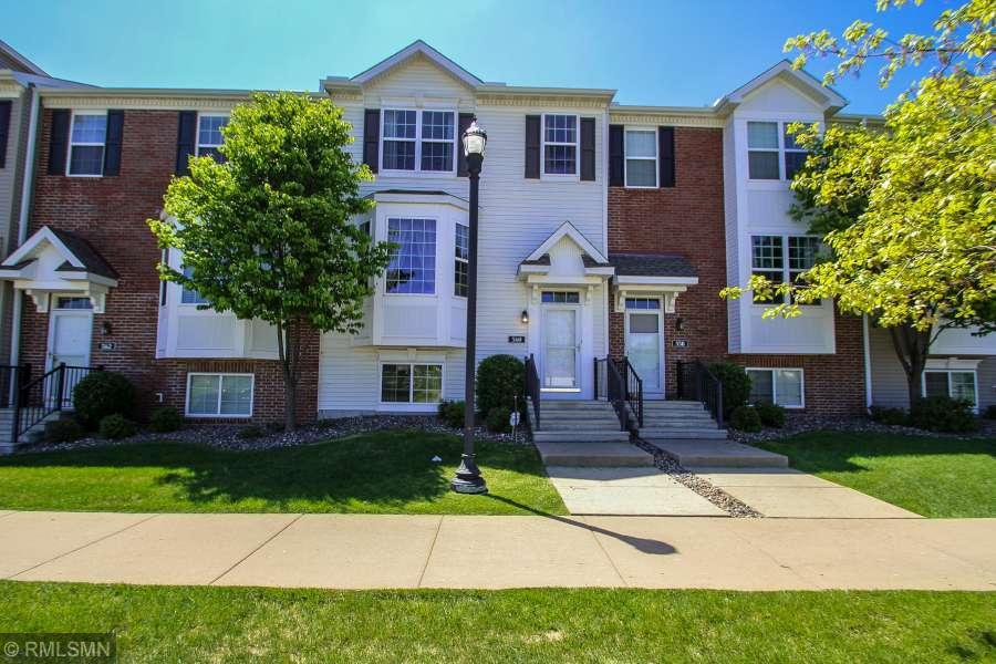 560 Huset Parkway - Photo 1