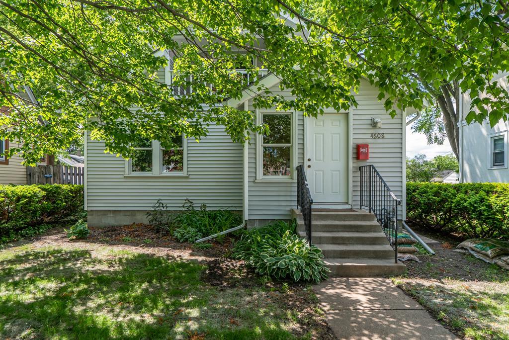 4608 Columbus Avenue - Photo 1