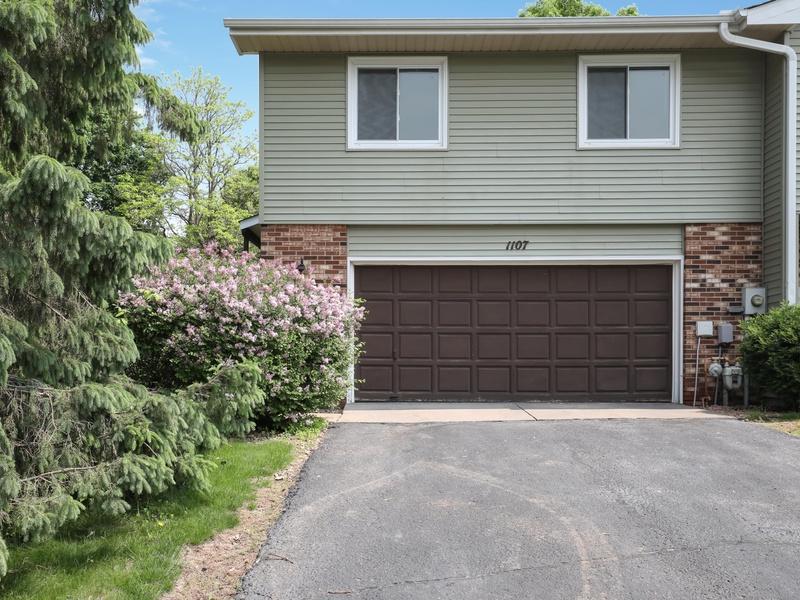 1107 Kirkwood Drive - Photo 1