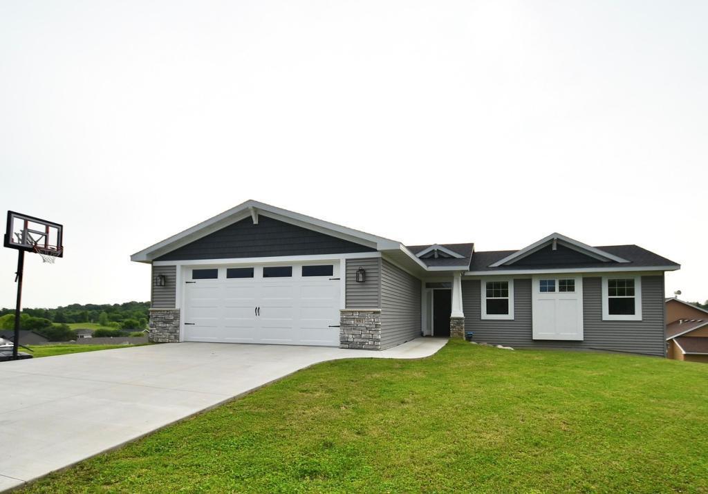981 9th Avenue - Photo 1