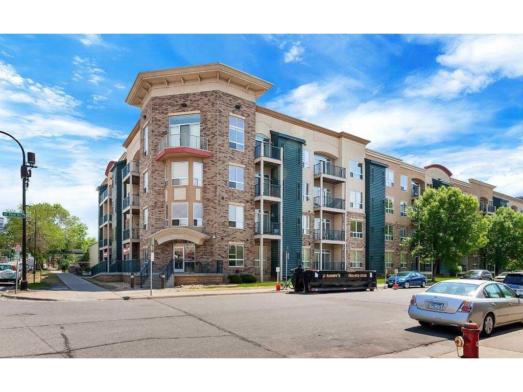 2600 University Avenue - Photo 1