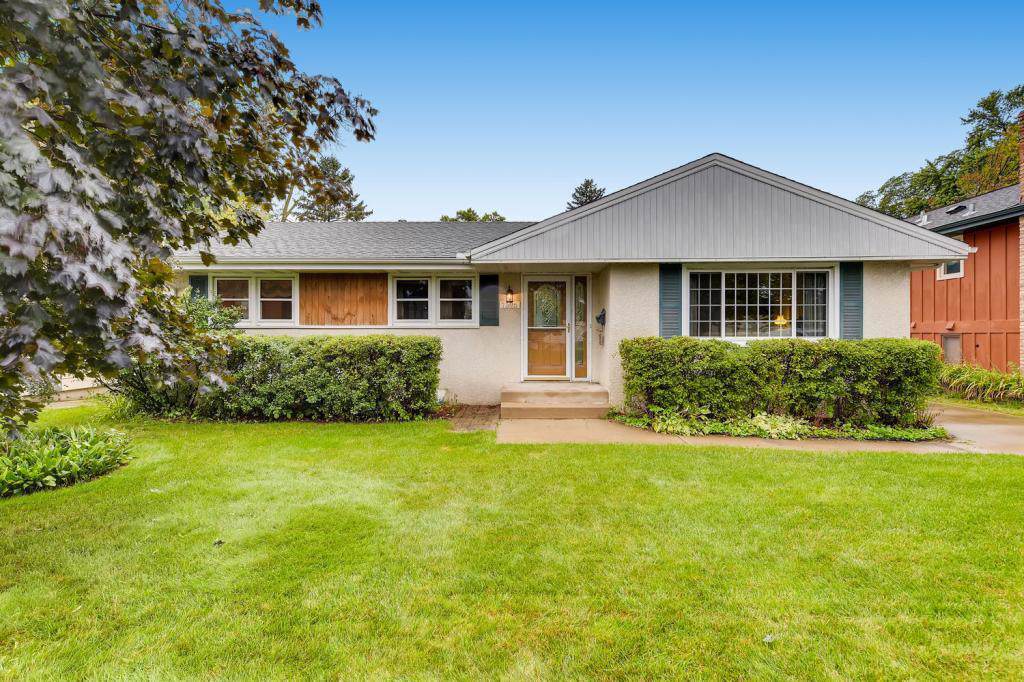 7526 Logan Avenue - Photo 1