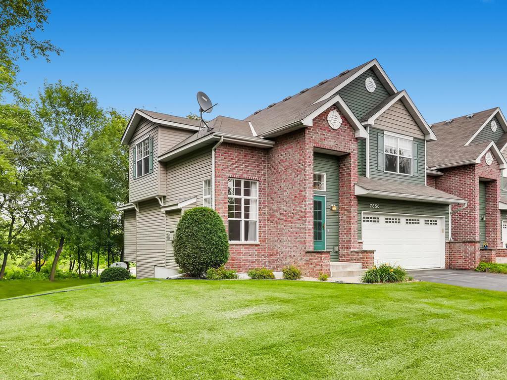 7850 Prestwick Way - Photo 1