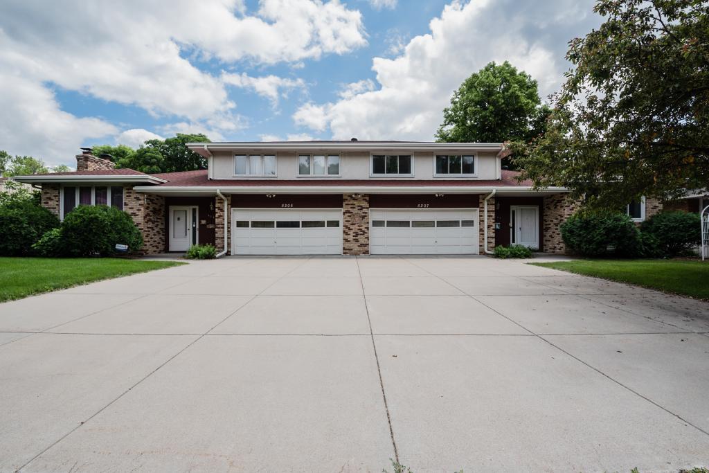 5207 Grandview Lane - Photo 1