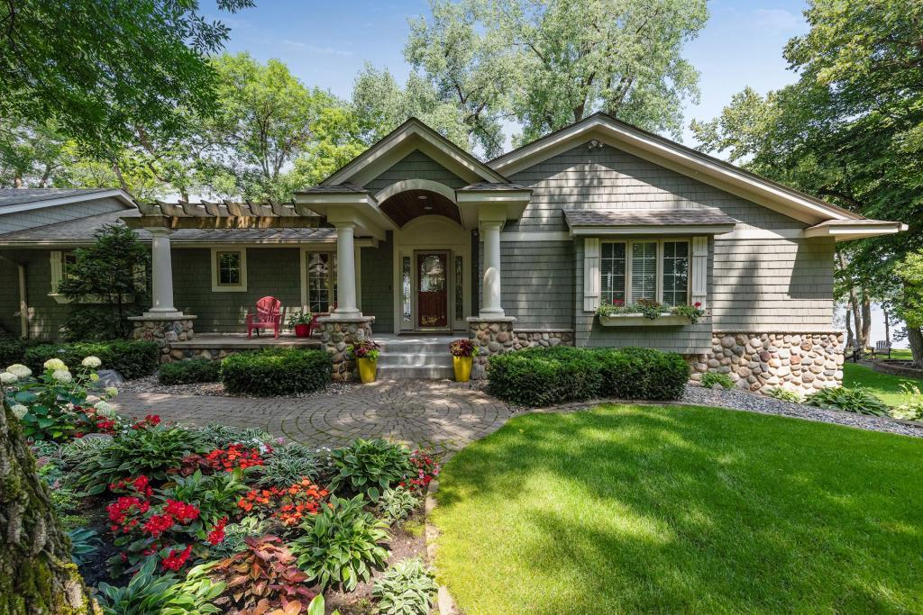 815 Partenwood Road - Photo 1