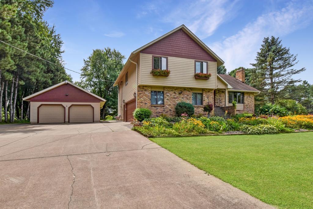 1620 Holly Drive - Photo 1