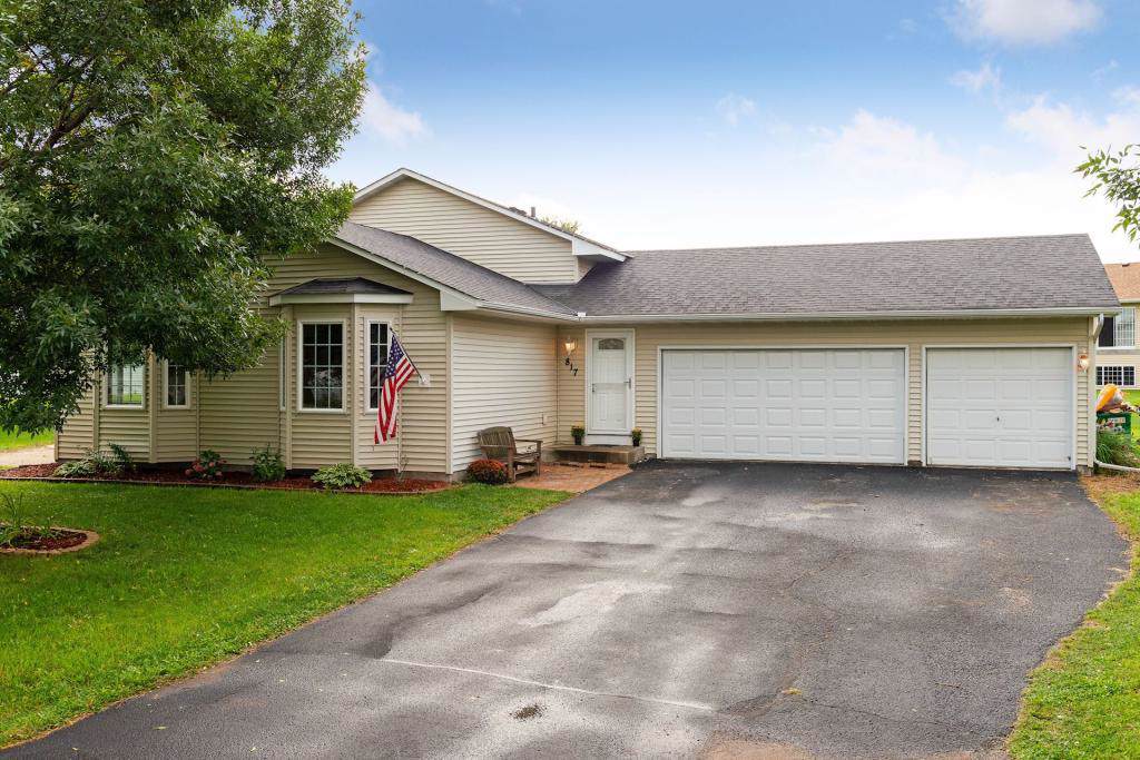 817 Orchard Circle - Photo 1