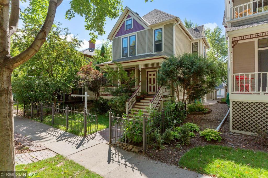 402 Laurel Avenue - Photo 1