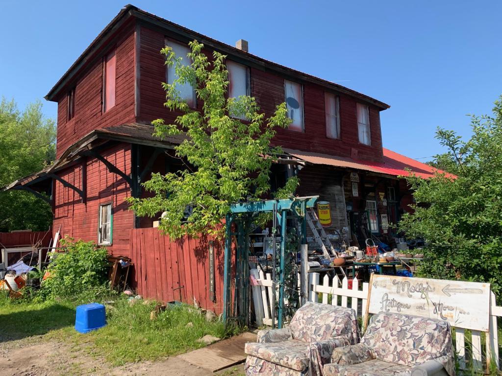 201 Maddy Street - Photo 1