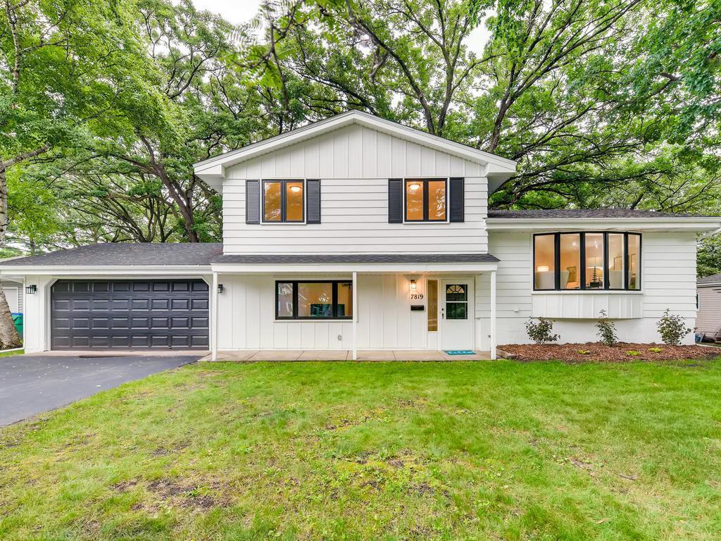 7819 Edgebrook Drive - Photo 1