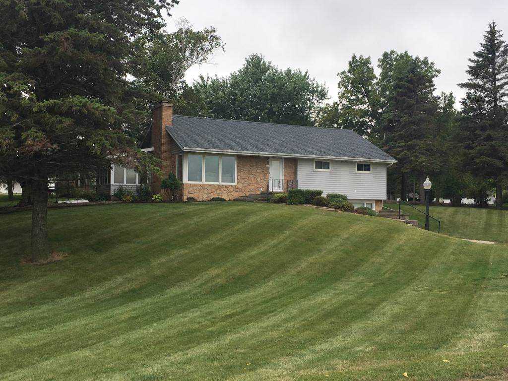 405 7th Street - Photo 1