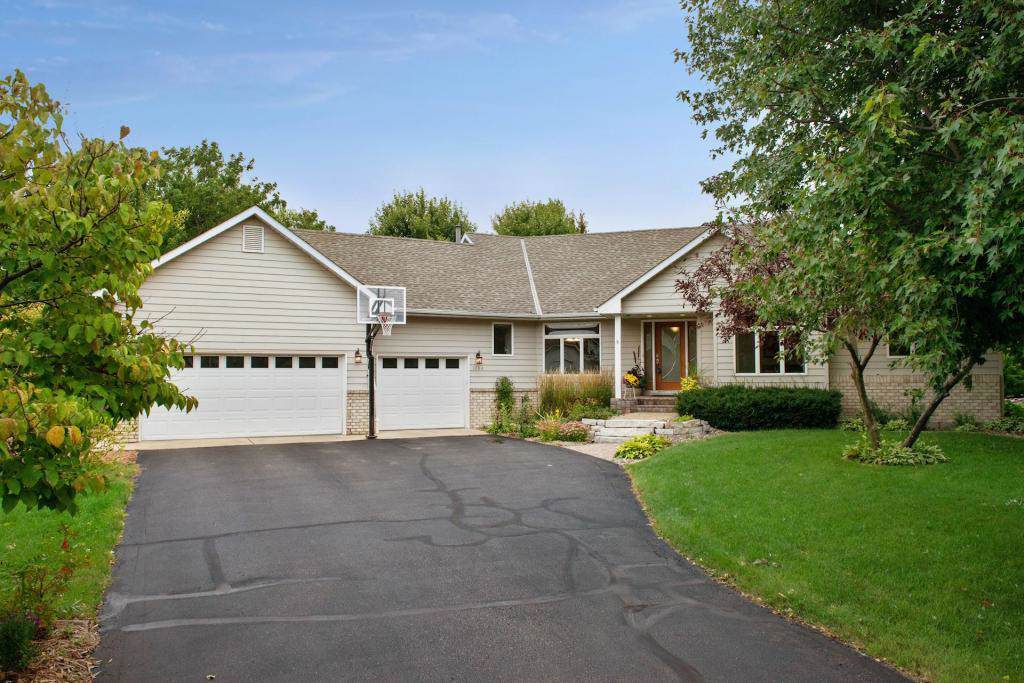 1103 Timber Circle - Photo 1