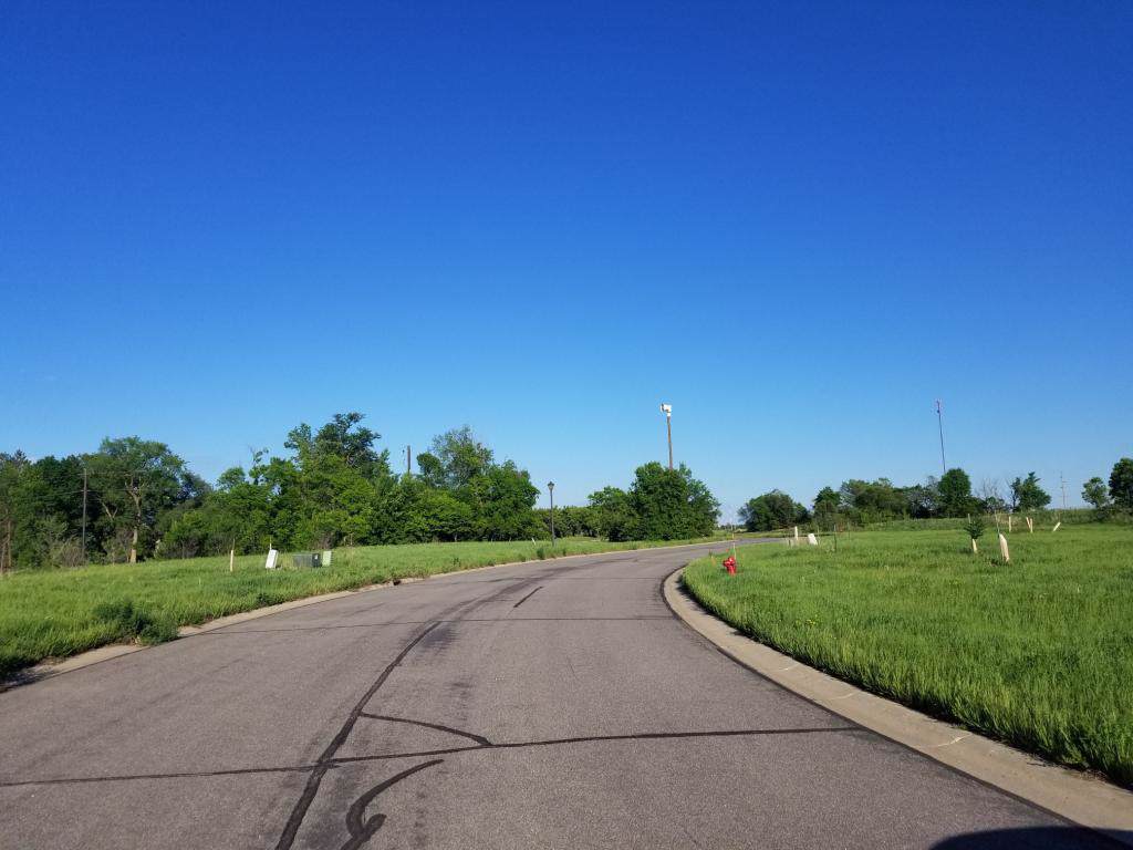 110 Par Drive - Photo 1