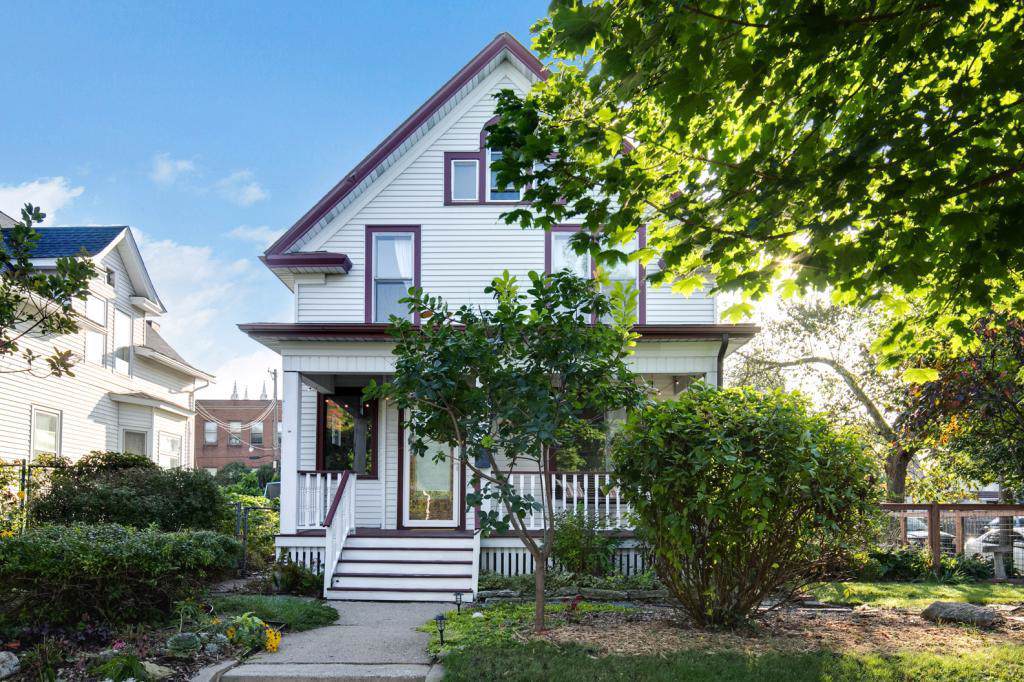 3153 16th Avenue - Photo 1