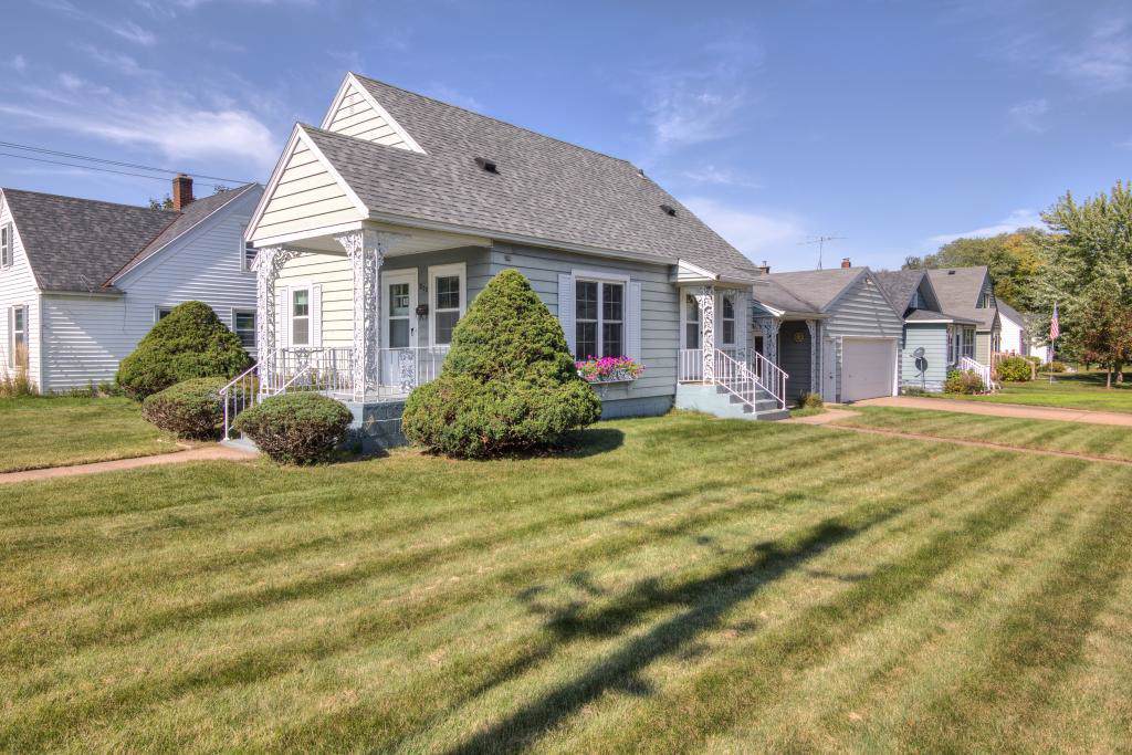 808 Vine Street - Photo 1