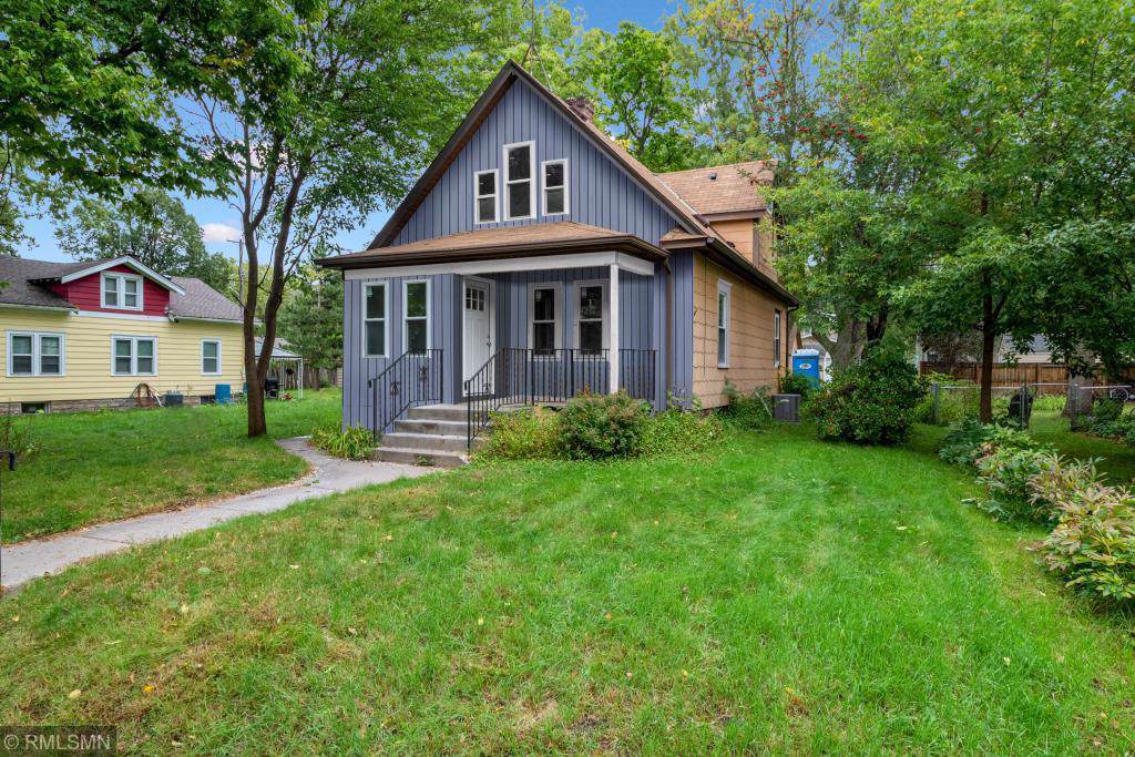 3946 Sheridan Avenue - Photo 1