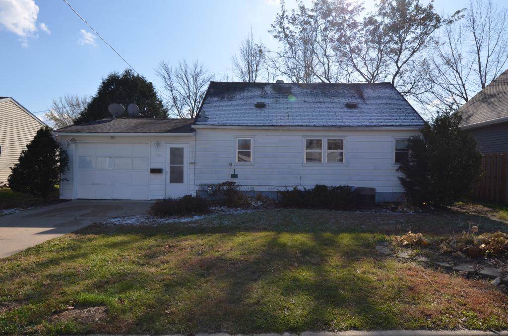 109 6th Street - Photo 1