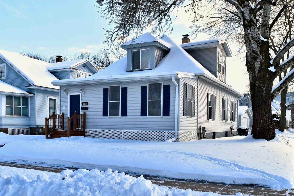 1227 4th Street - Photo 1