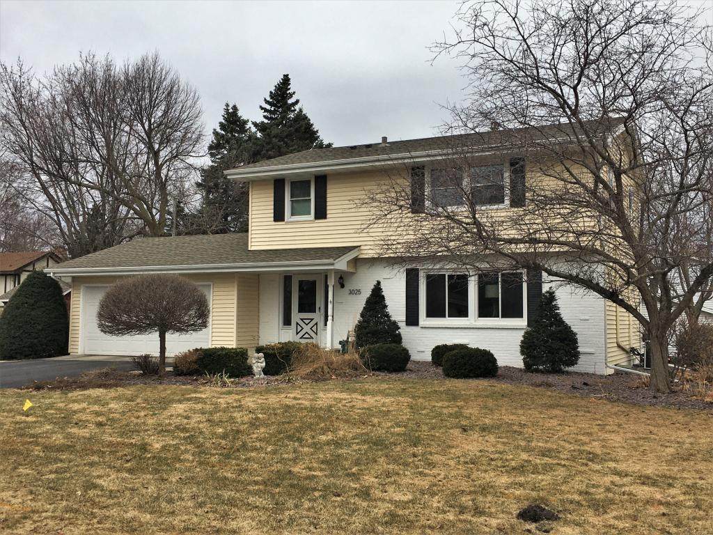 3025 Cavell Avenue - Photo 1