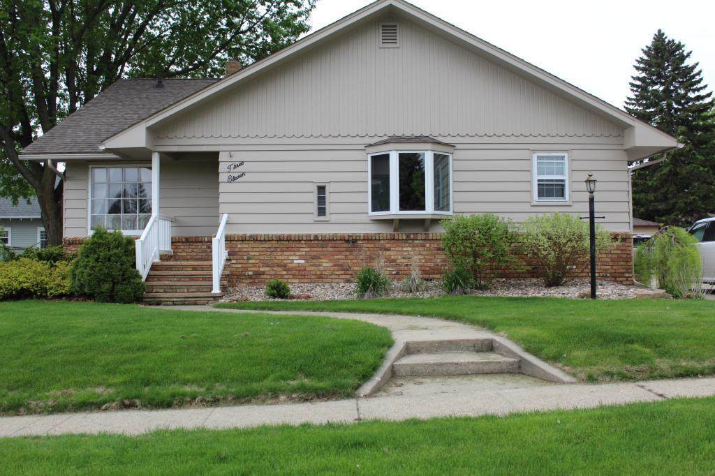 311 Dodge Street - Photo 1