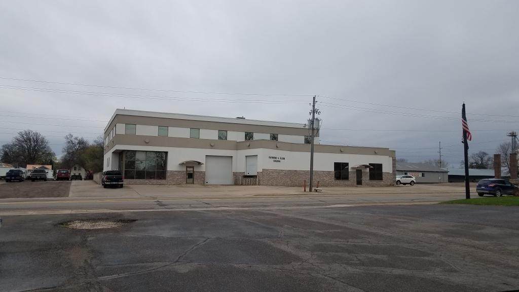 615 Nokomis Street - Photo 1
