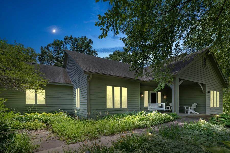 17823 Lake Cove Circle - Photo 1
