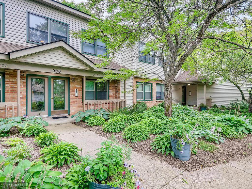 990 Kensington Trail - Photo 1