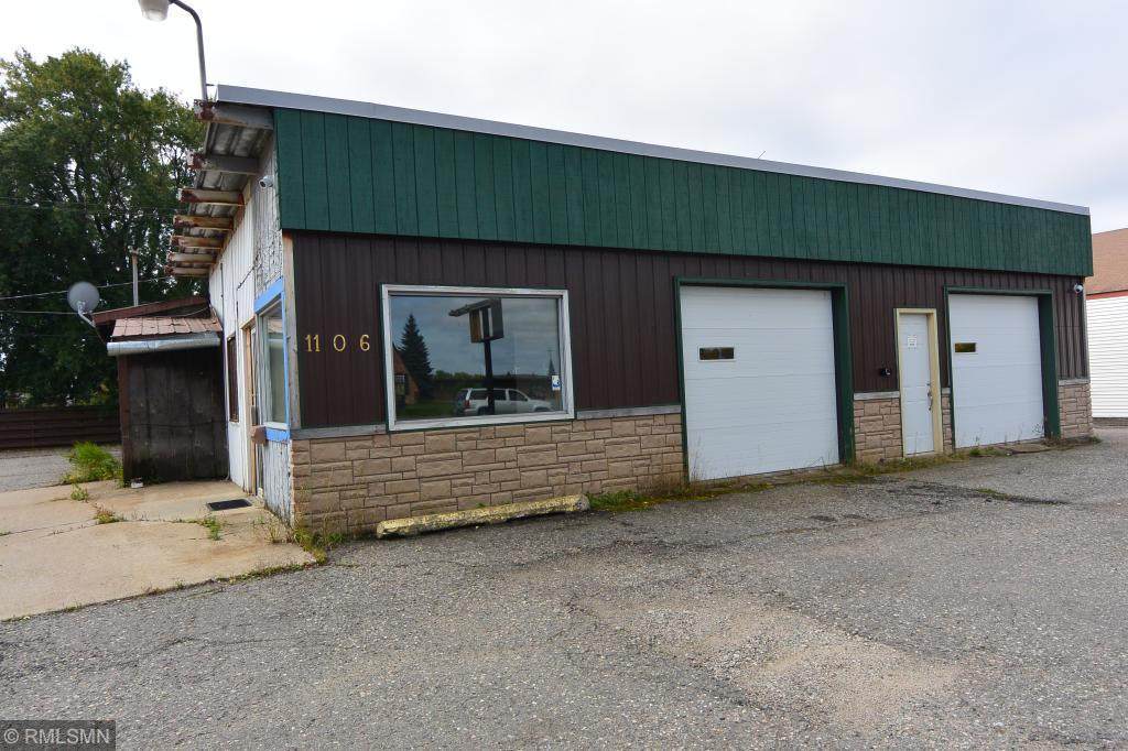 1106 8th Street - Photo 1