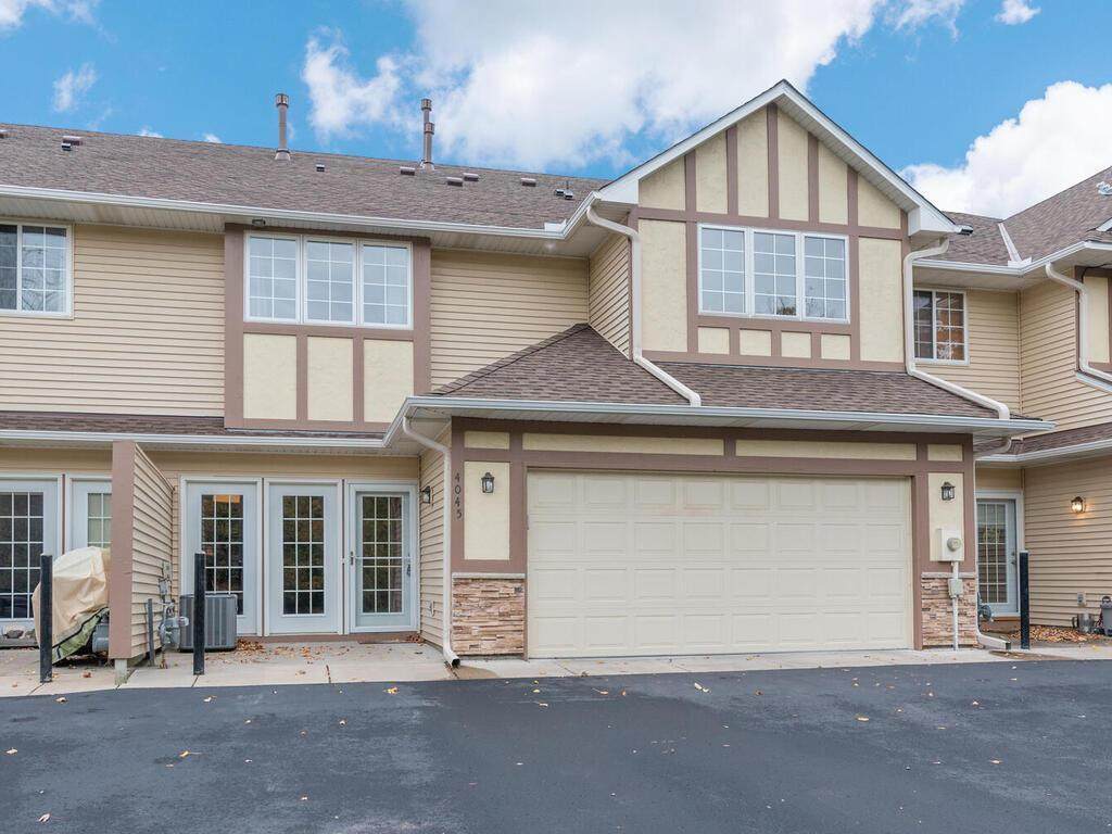 4045 Meadowlark Curve - Photo 1