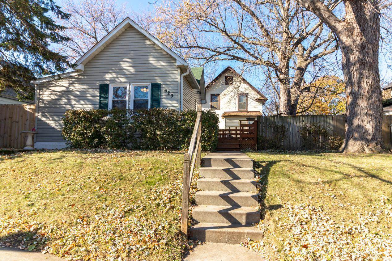 629 Orleans Street - Photo 1