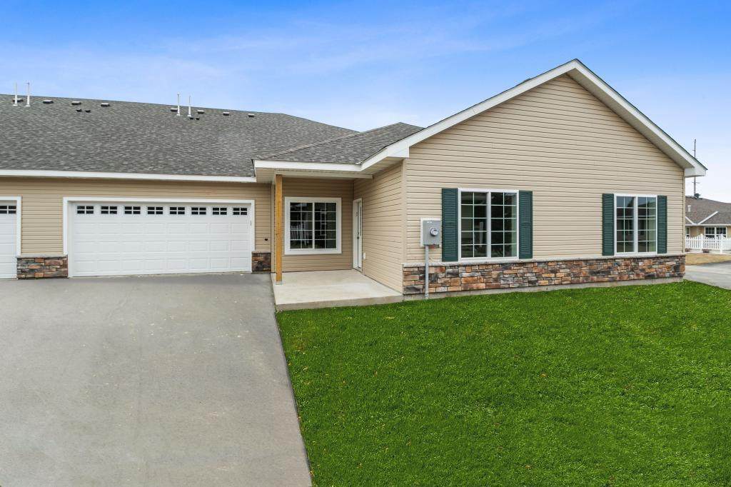 817 Rockford Avenue - Photo 1