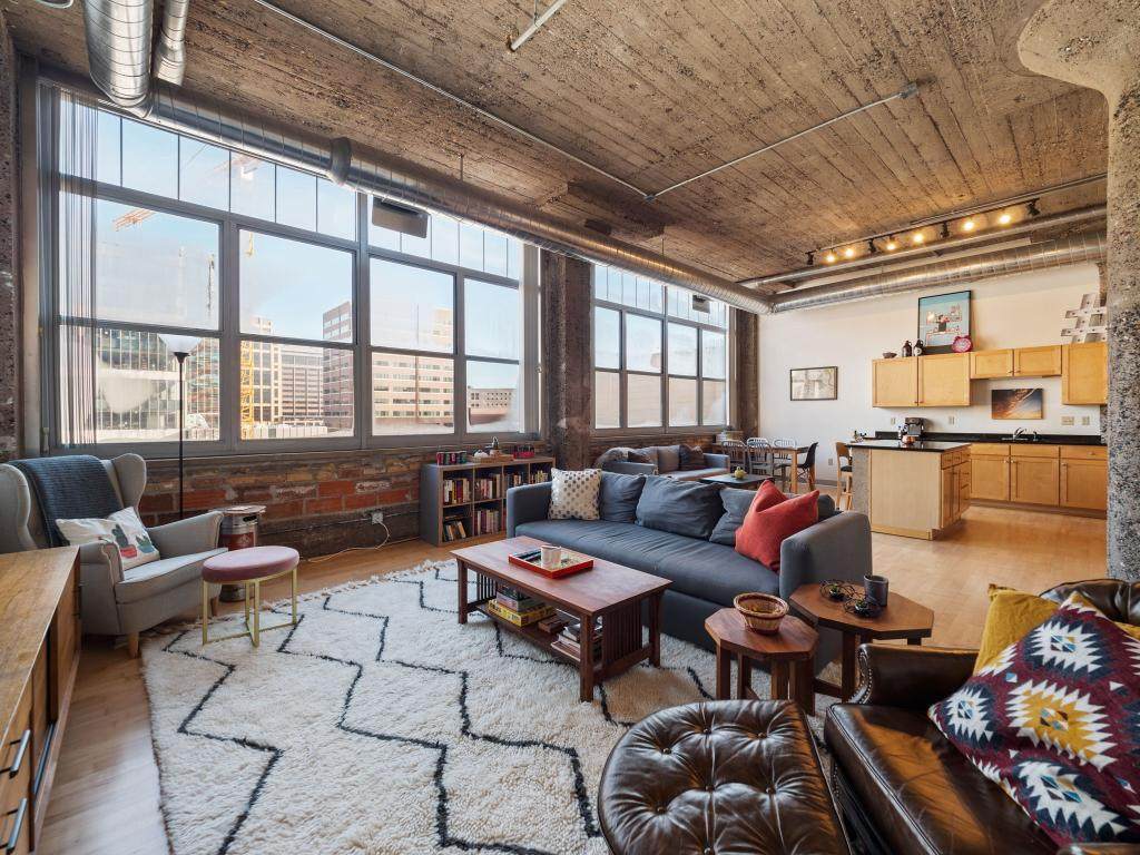 521 7th Street - Photo 1