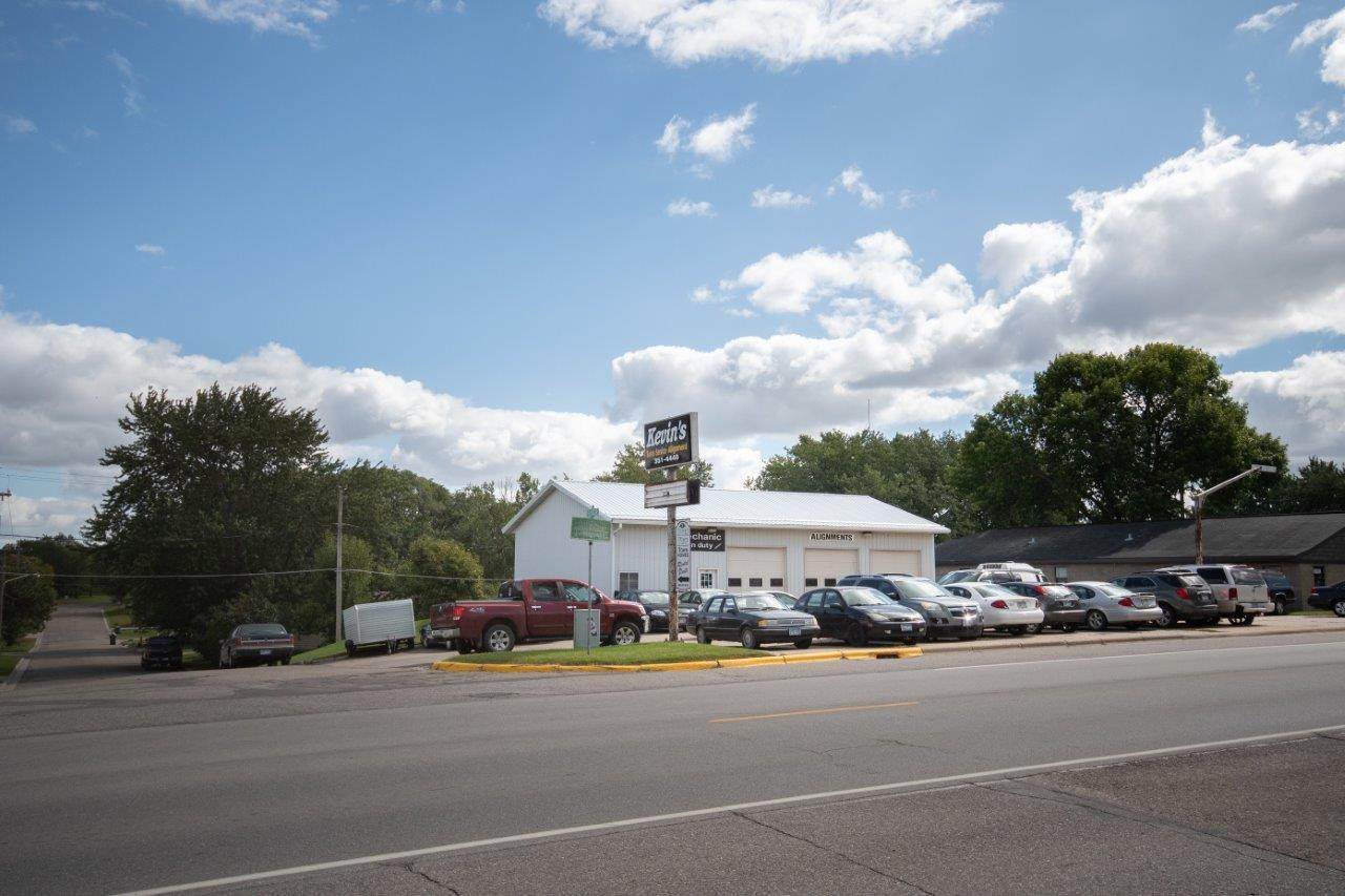 901 Main Street - Photo 1