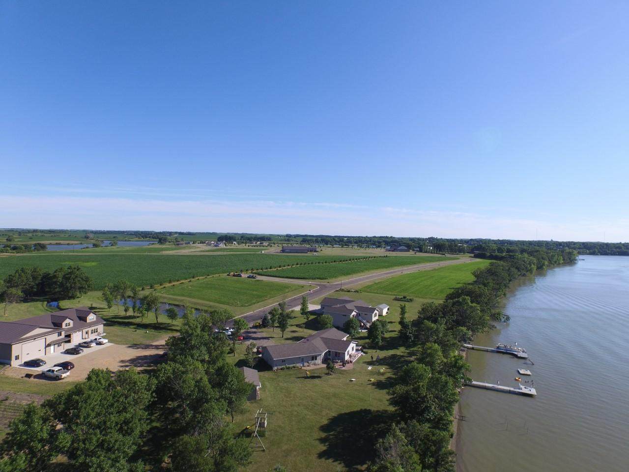 1040 Grandview Drive - Photo 1