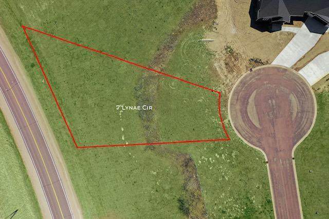 7 Lynae Circle - Photo 1
