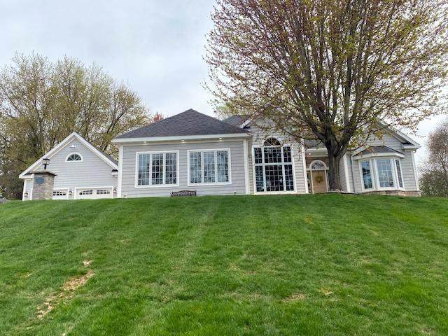 719 2nd Street - Photo 1