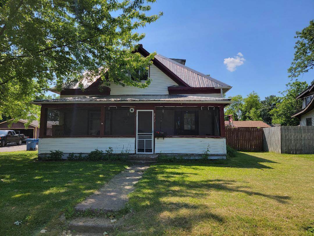 812 Wilson Avenue - Photo 1