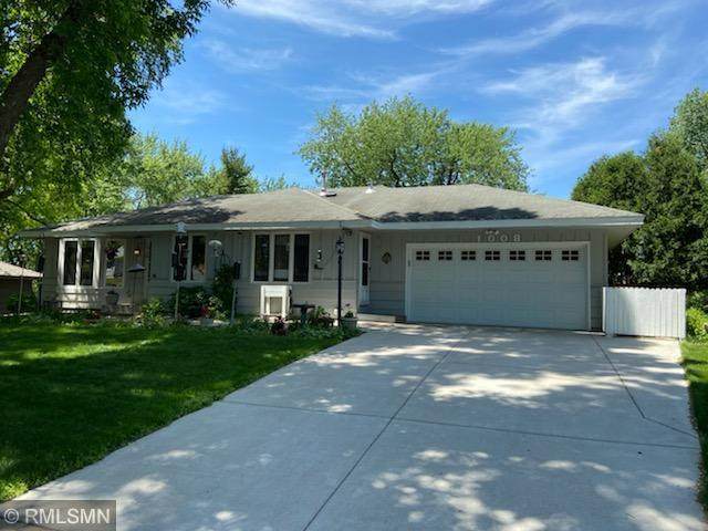 1008 Aspen Drive - Photo 1