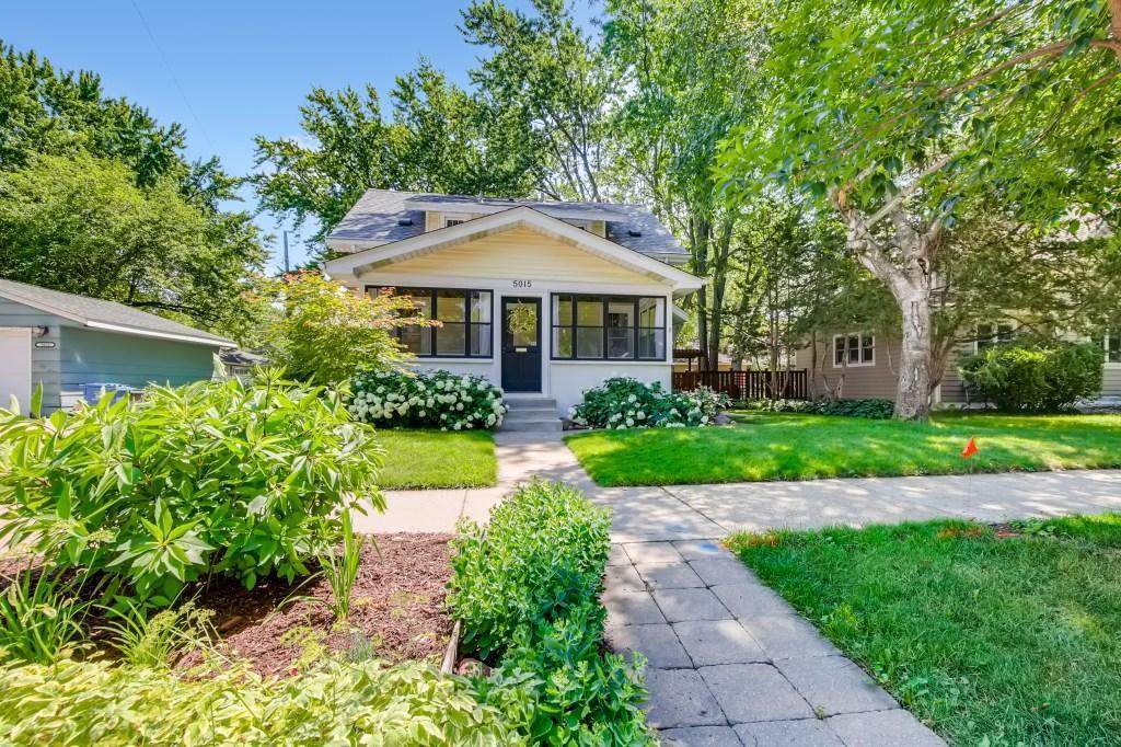 5015 38th Avenue - Photo 1