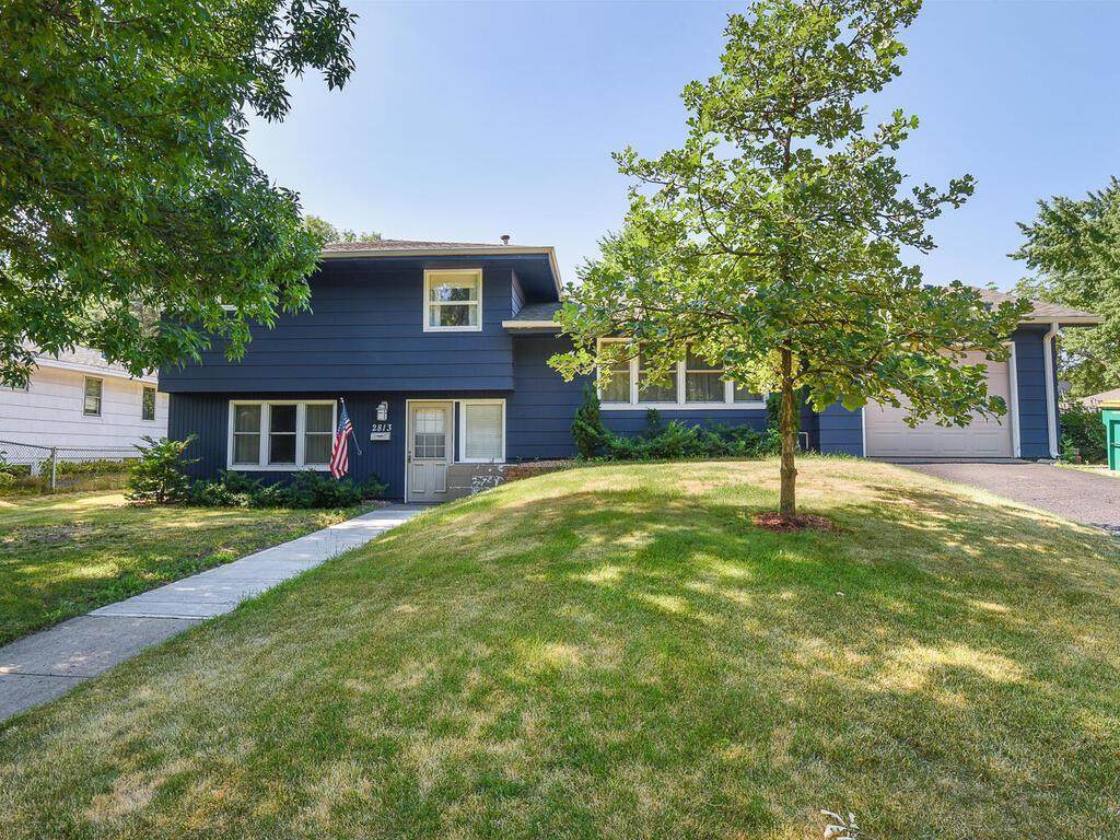 2813 65th Avenue - Photo 1