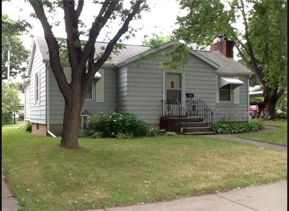 230 11th Avenue - Photo 1