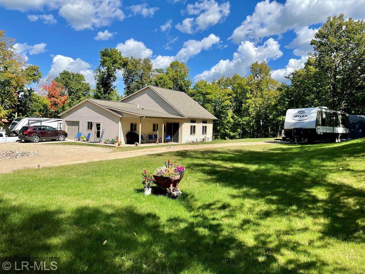 44868 268th Avenue - Photo 1