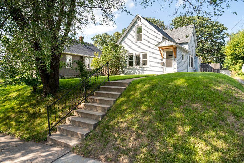 563 Nevada Avenue - Photo 1