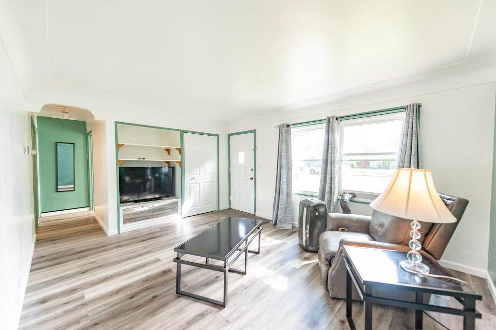 5117 Girard Avenue - Photo 1