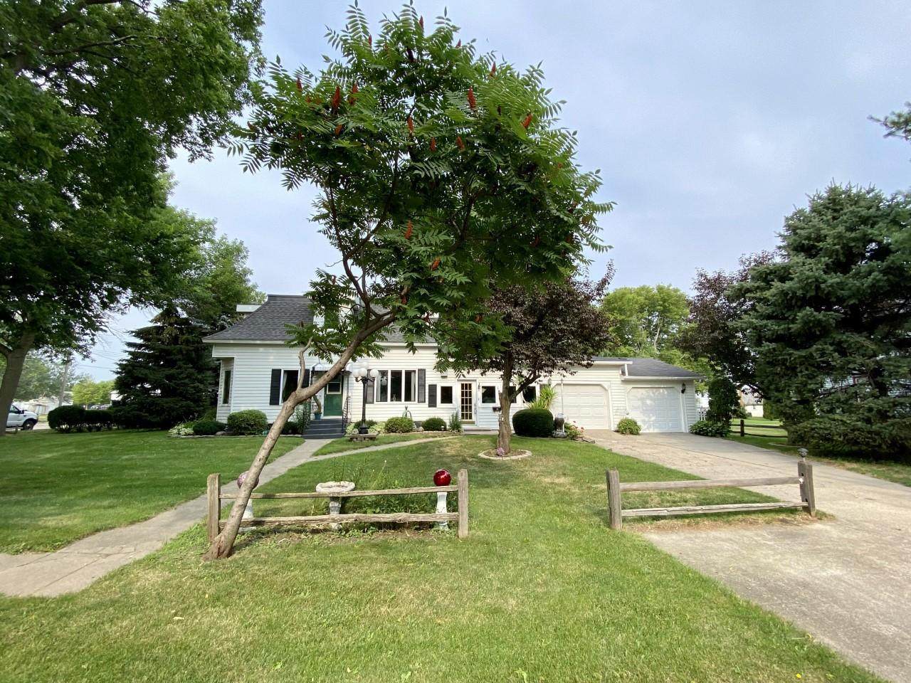 181 7th Street - Photo 1