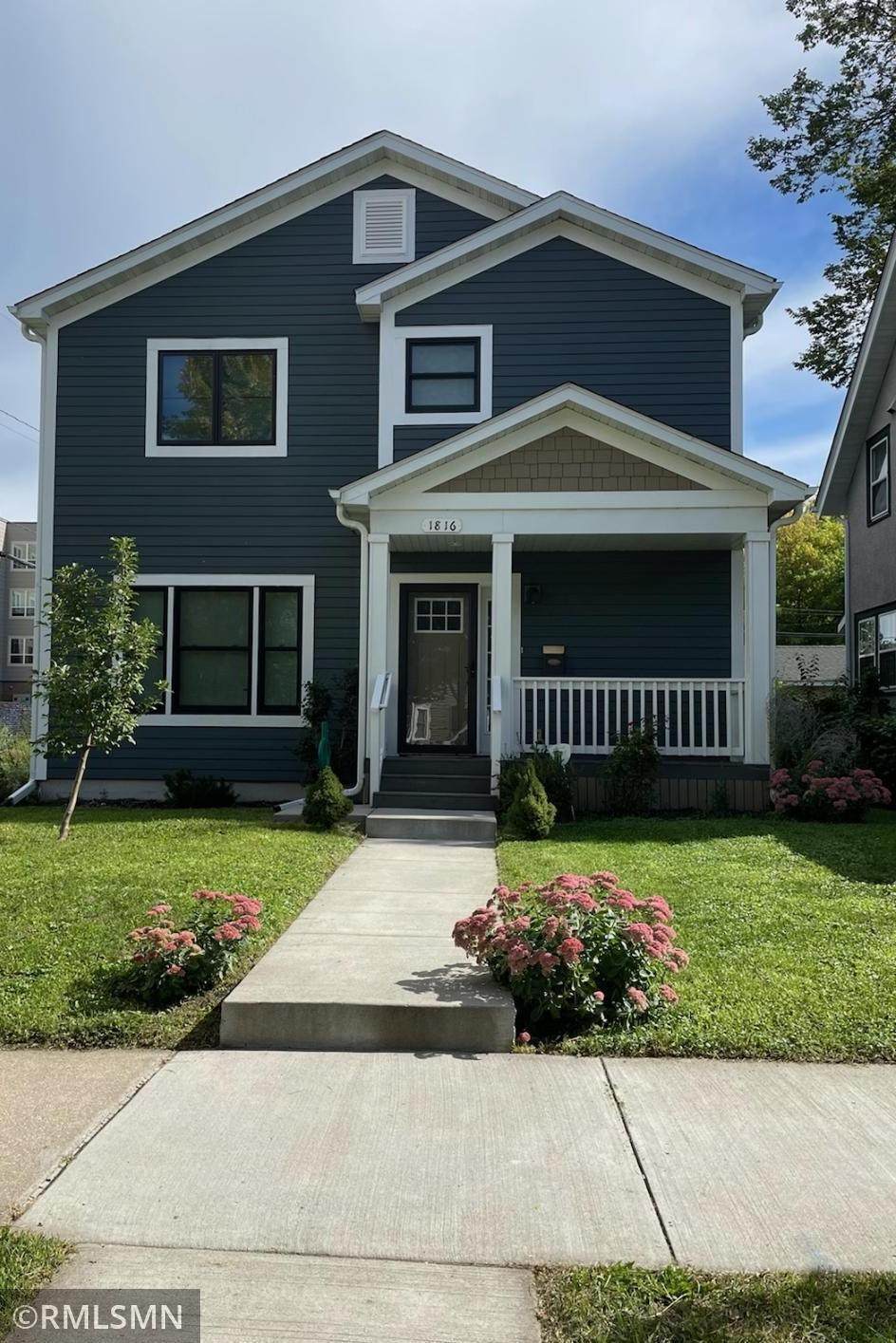 1816 Queen Avenue - Photo 1