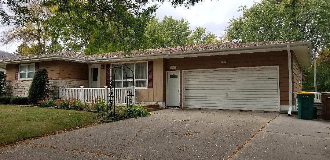 1407 Garfield Avenue - Photo 1